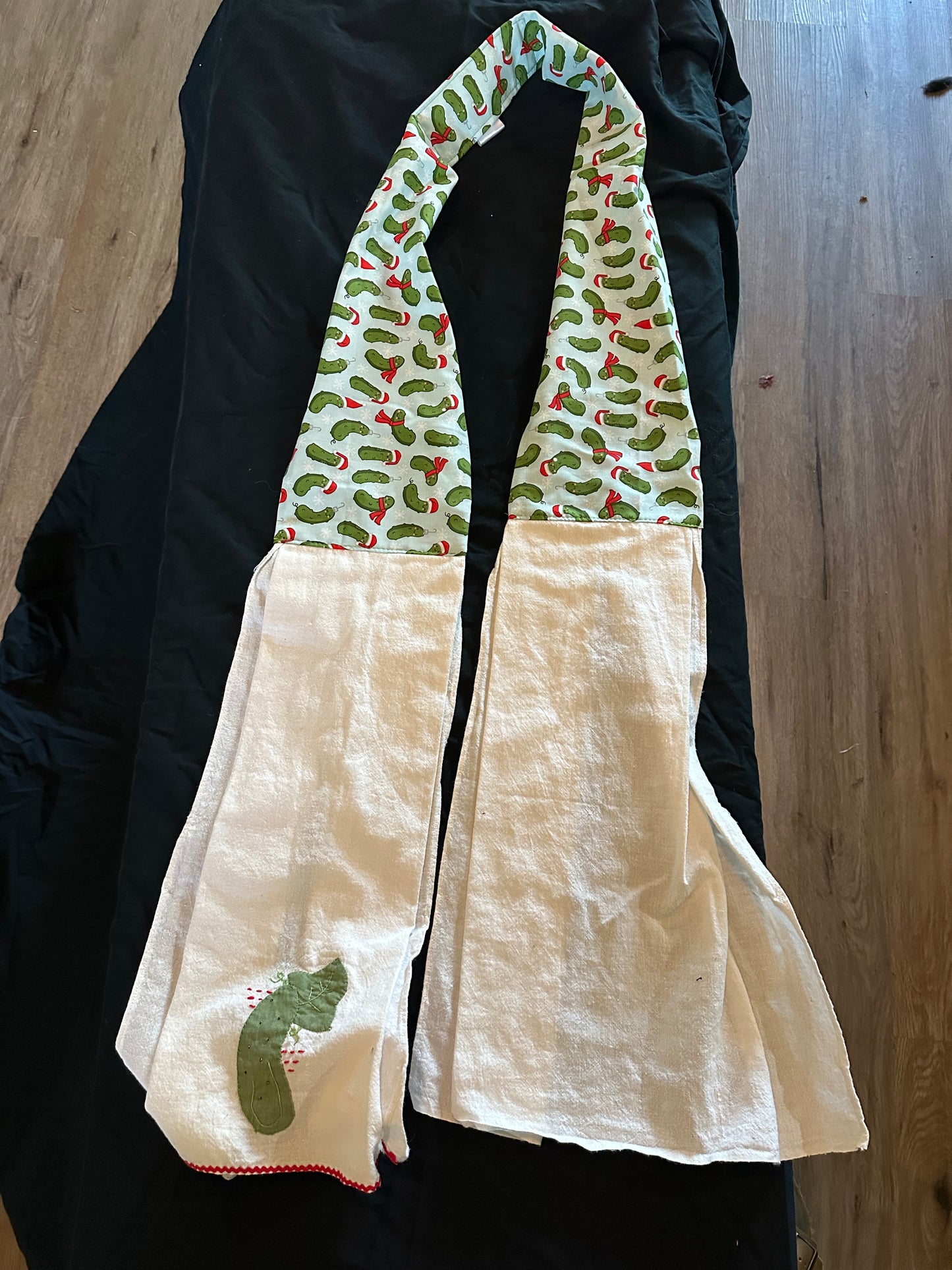 Vintage Christmas Pickle Tea Towel Kitchen Boa