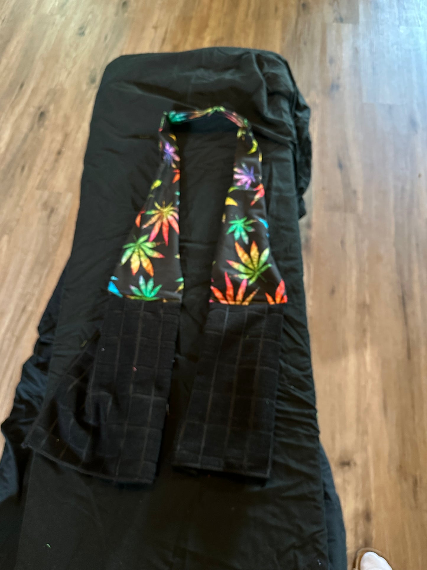 Black Colorful Cannabis Kitchen Boa